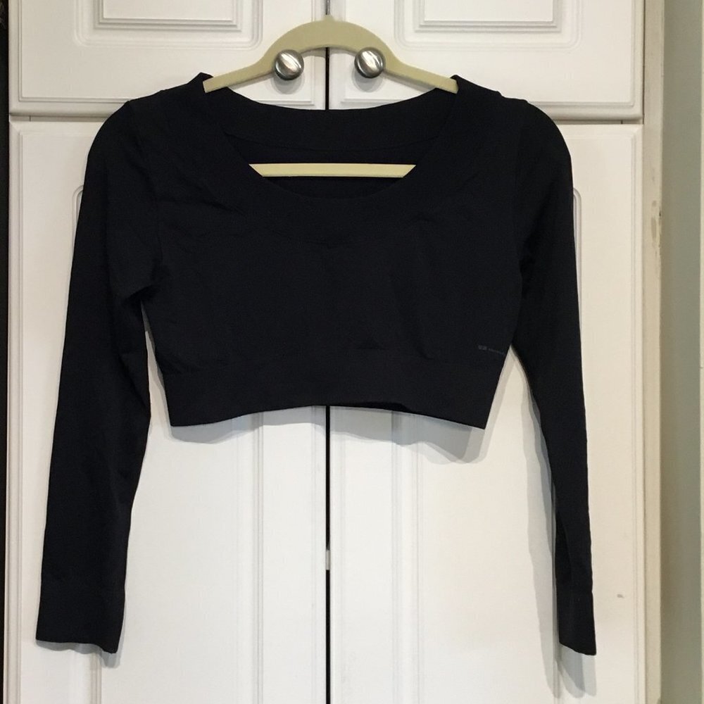 Alexander Wang/Uniqlo/Airism Black Crop Top